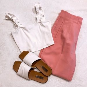 White crop top with ruffled sleeves🤍